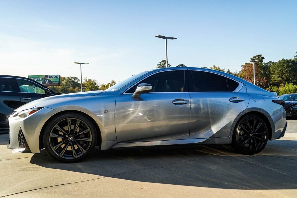 2021 Lexus IS 350 F SPORT photo 2