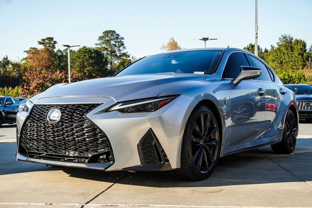 2021 Lexus IS 350 F SPORT photo 3
