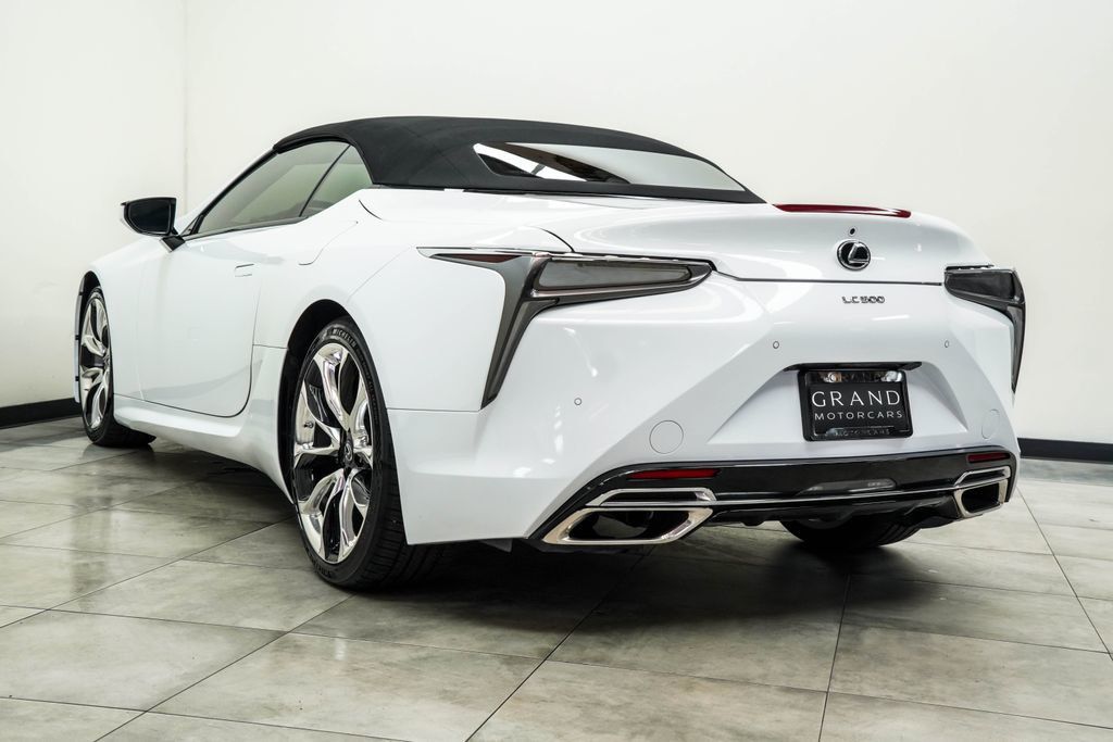 Lexus LC photo 11