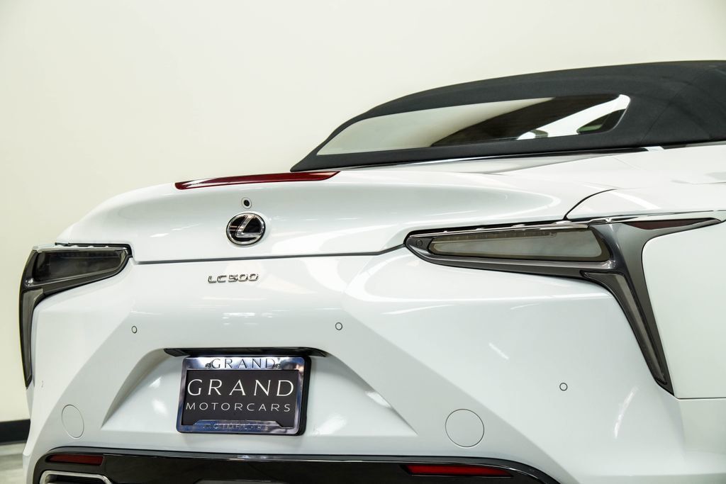 Lexus LC photo 13
