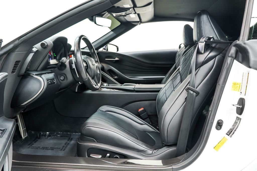 Lexus LC photo 16