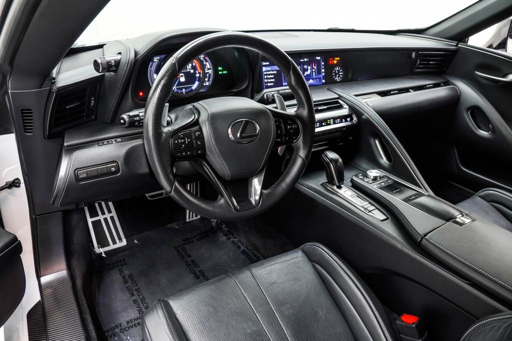 Lexus LC photo 17