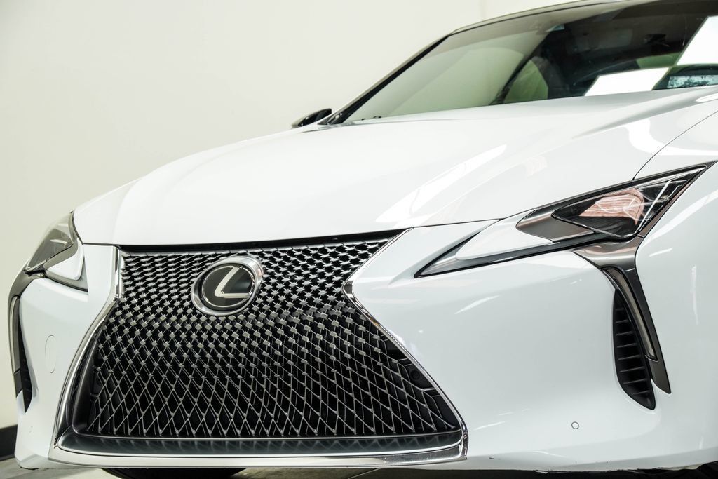 Lexus LC photo 2