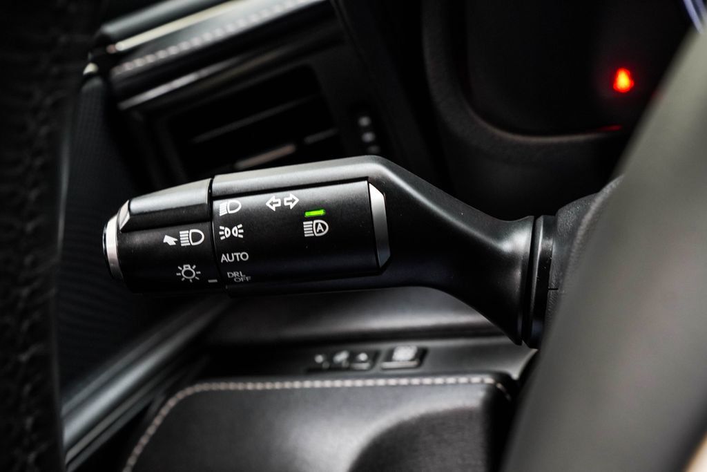 Lexus LC photo 36
