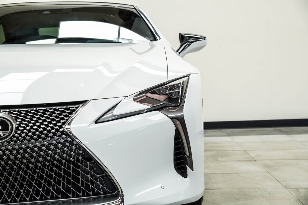 Lexus LC photo 5