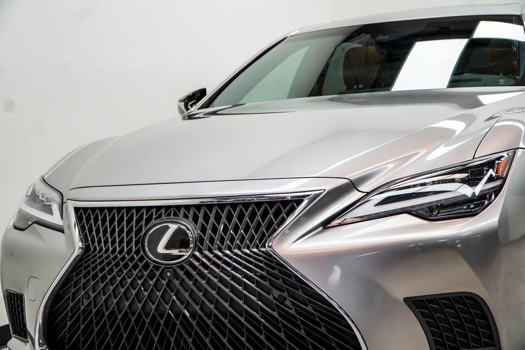 2021 Lexus LS 500 photo 2