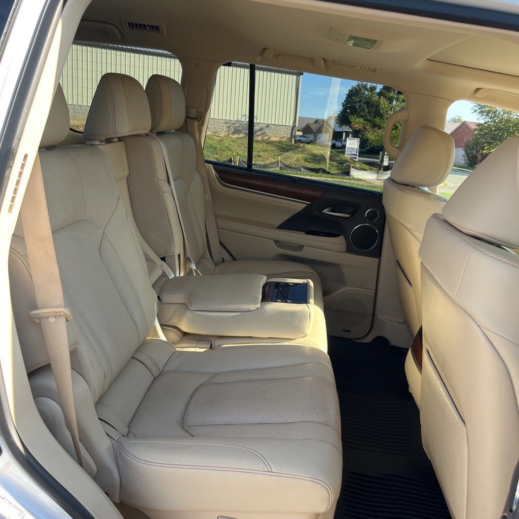 2021 Lexus LX LX-570/3rdRowSeats/LuxuryPkg/HeadsUpDisplay/BlindSpot/NAV - 22936075 - 11