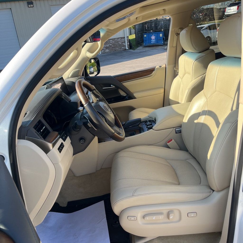 2021 Lexus LX LX-570/3rdRowSeats/LuxuryPkg/HeadsUpDisplay/BlindSpot/NAV - 22936075 - 8
