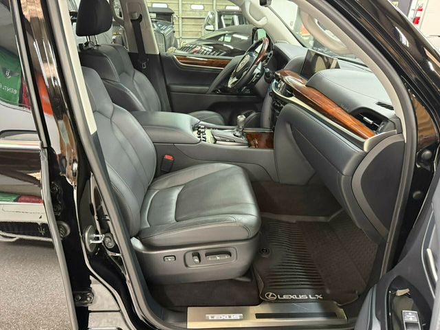 2021 Lexus LX LX570 Luxury Package, 1-Owner, Garage Kept, Only 33,000 Miles!! - 23044593 - 25