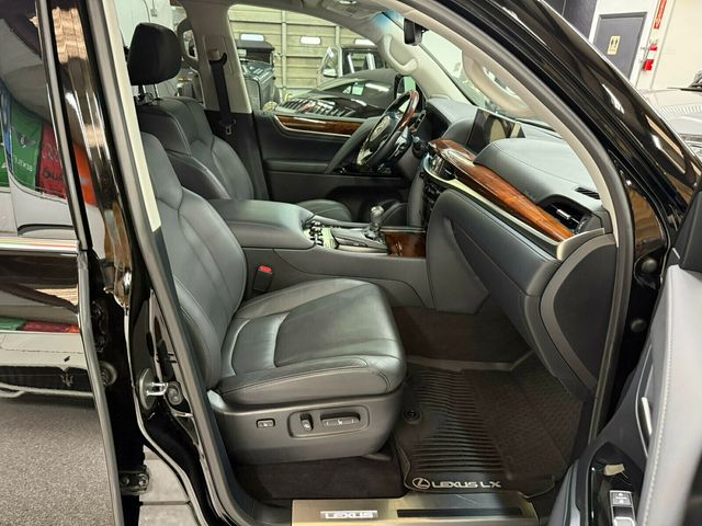 2021 Lexus LX LX570 Luxury Package, 1-Owner, Garage Kept, Only 33,000 Miles!! - 23044593 - 26