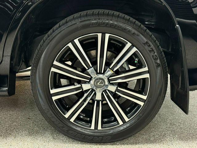 2021 Lexus LX LX570 Luxury Package, 1-Owner, Garage Kept, Only 33,000 Miles!! - 23044593 - 28
