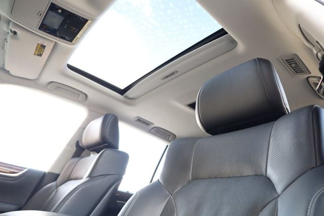 2021 Lexus LX LX 570 Three Row 4WD - 22995796 - 19