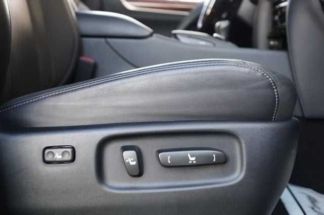 2021 Lexus LX LX 570 Three Row 4WD - 22995796 - 30