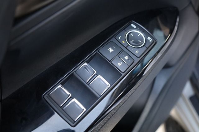 2021 Lexus LX LX 570 Three Row 4WD - 22995796 - 41