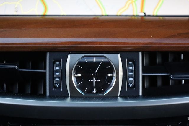 2021 Lexus LX LX 570 Three Row 4WD - 22995796 - 43