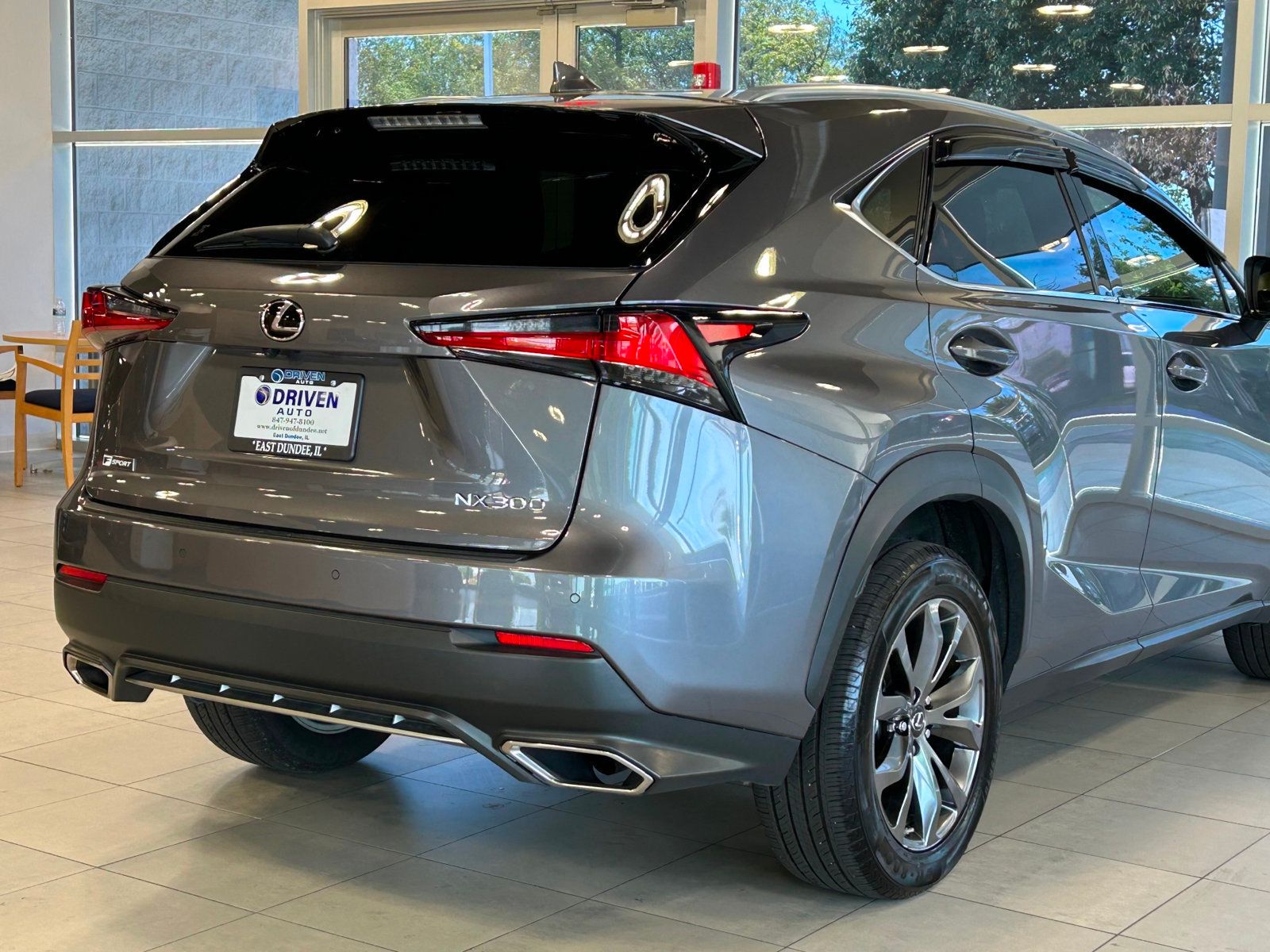 2021 Lexus NX 300 F SPORT photo 11