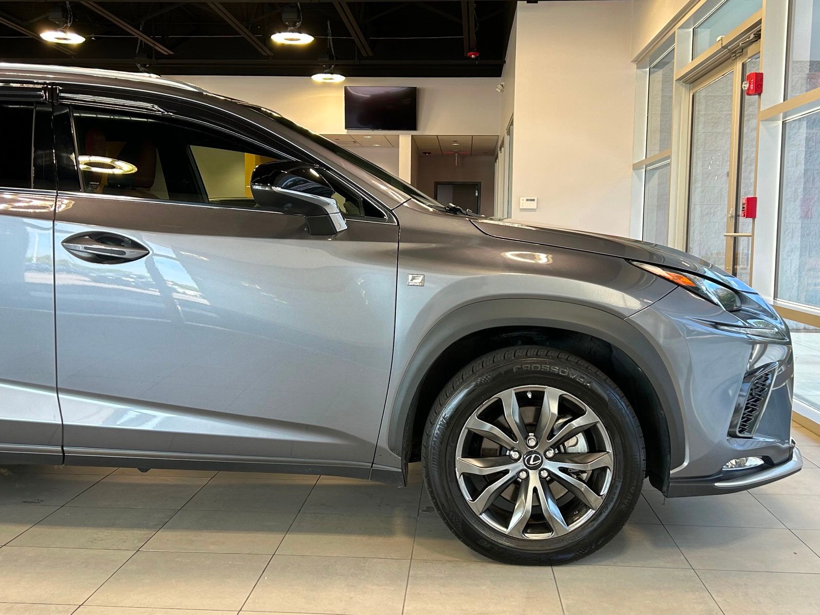 2021 Lexus NX 300 F SPORT photo 16