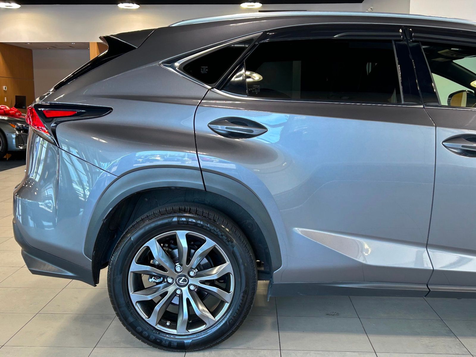 2021 Lexus NX 300 F SPORT photo 17