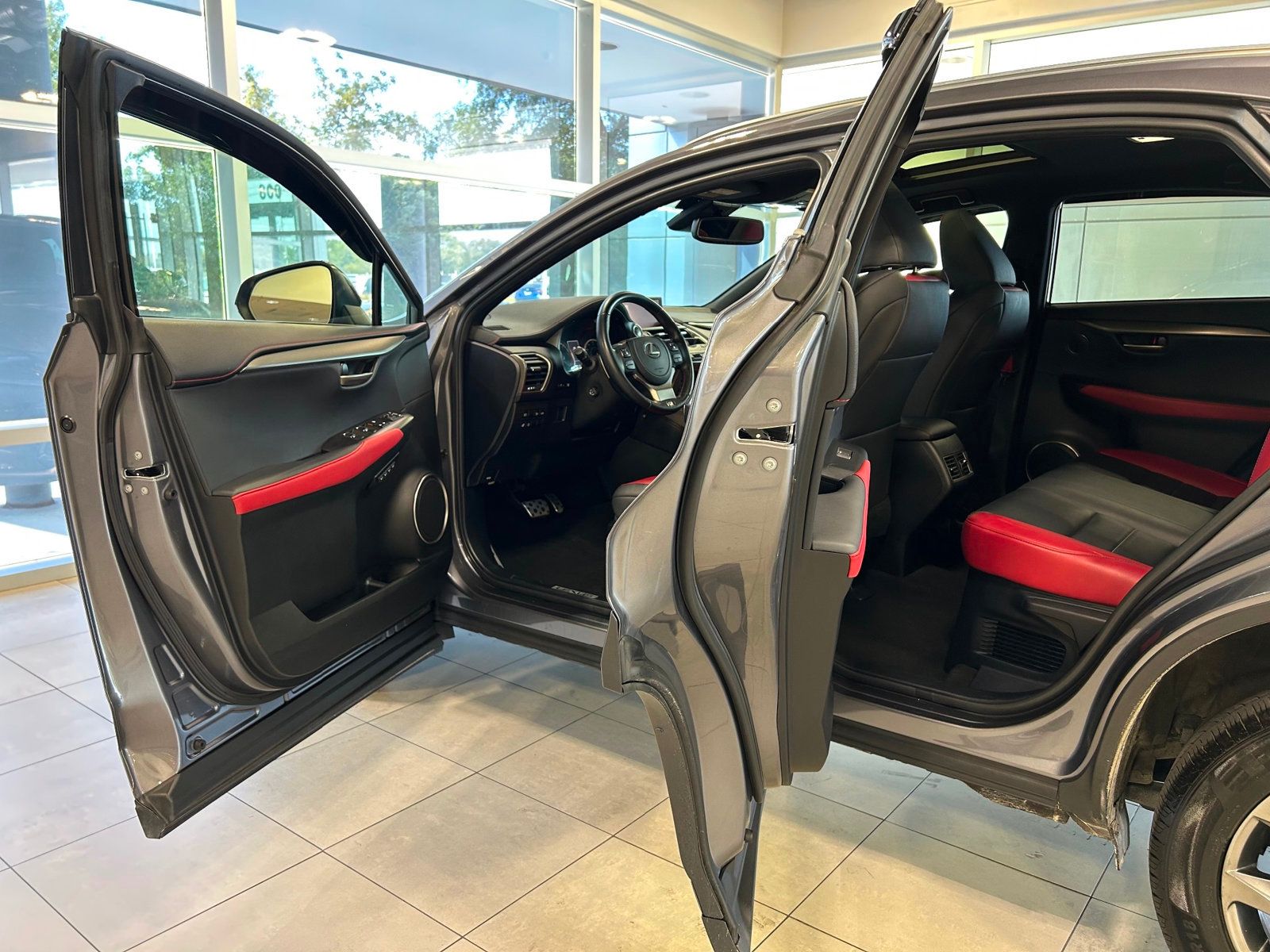 2021 Lexus NX 300 F SPORT photo 18