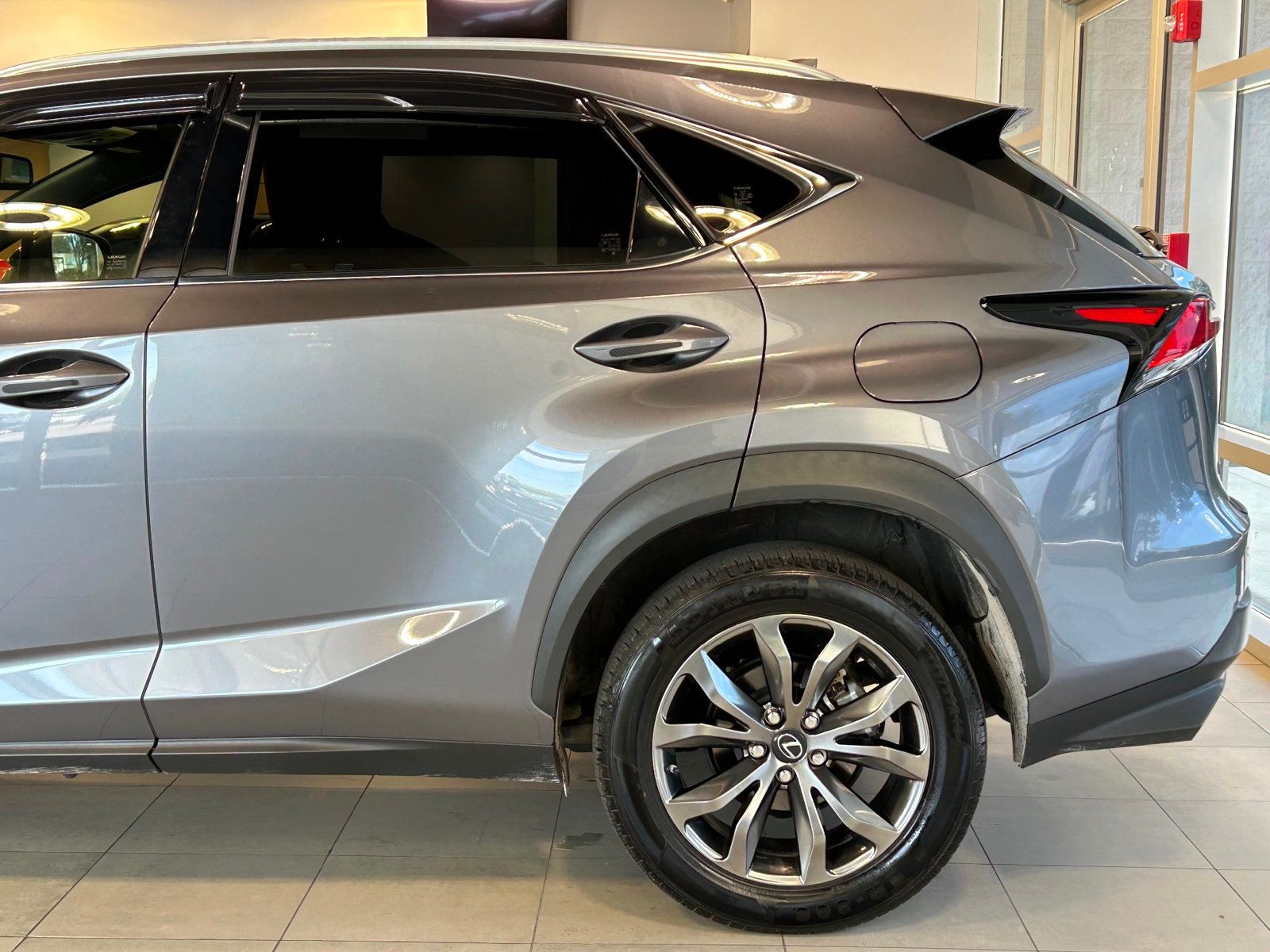 2021 Lexus NX 300 F SPORT photo 9