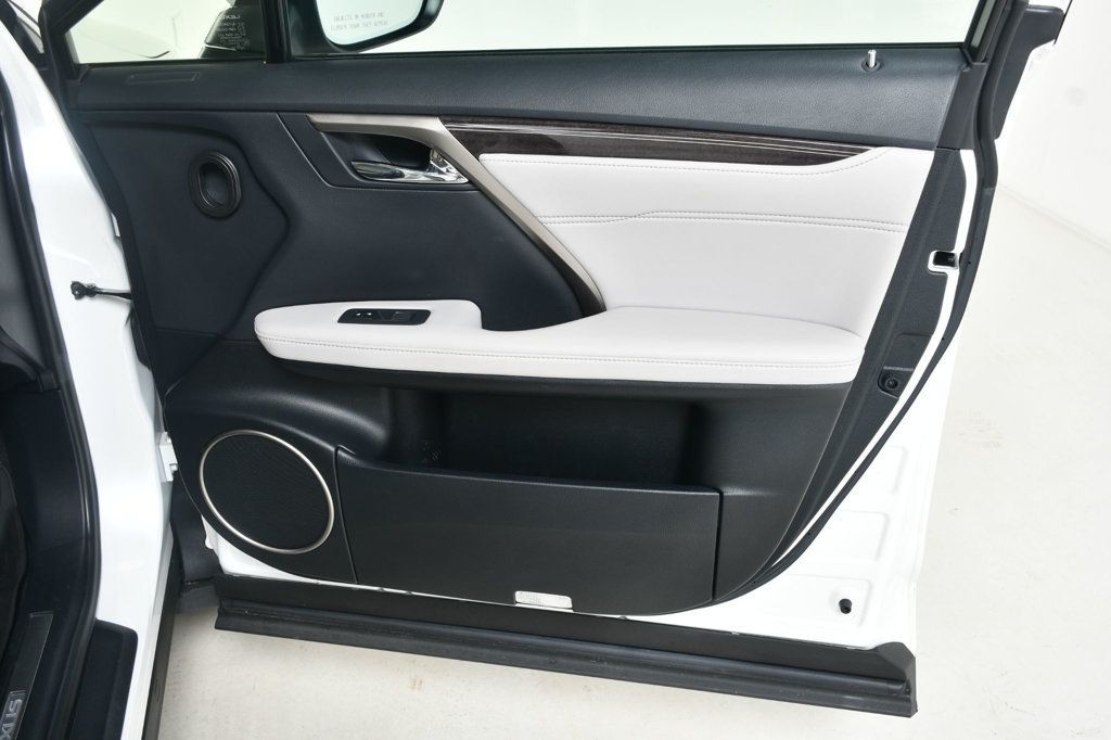 2021 Lexus RX 350L Luxury photo 24
