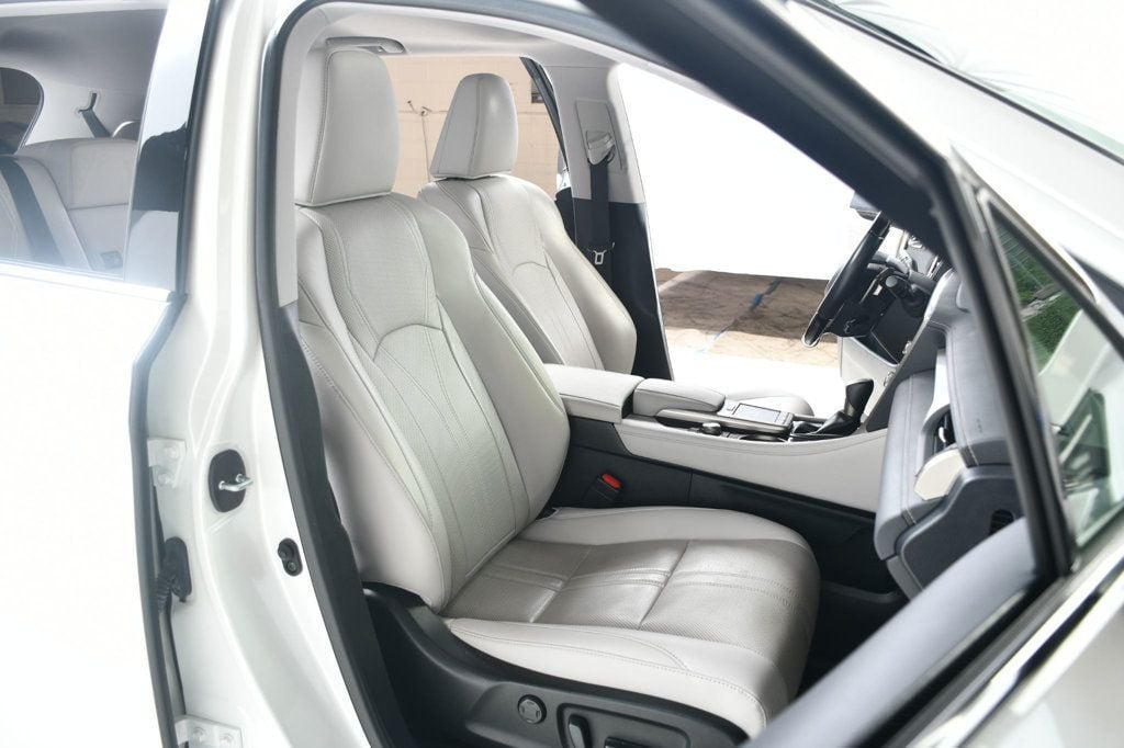 2021 Lexus RX 350L Luxury photo 32