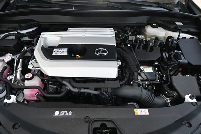 2021 Lexus UX UX 250h AWD - 22847207 - 19