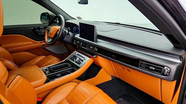 2021 Lincoln Aviator Black Label Grand Touring AWD with Turbo 3.0L V6 Hybrid Engine - 22980402 - 23