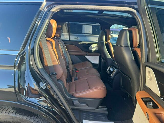 2021 Lincoln Aviator LocalTrade/Reserve/Heated&CooledSeats/HeadsUpDisplay/BackupCam - 22733227 - 16