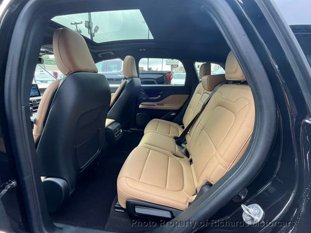 2021 Lincoln Corsair Reserve AWD - 22918361 - 14