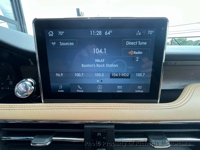 2021 Lincoln Corsair Reserve AWD - 22918361 - 21