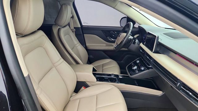 2021 Lincoln Corsair Standard FWD w/ Convenience Pkg & Nav System - 23062883 - 21