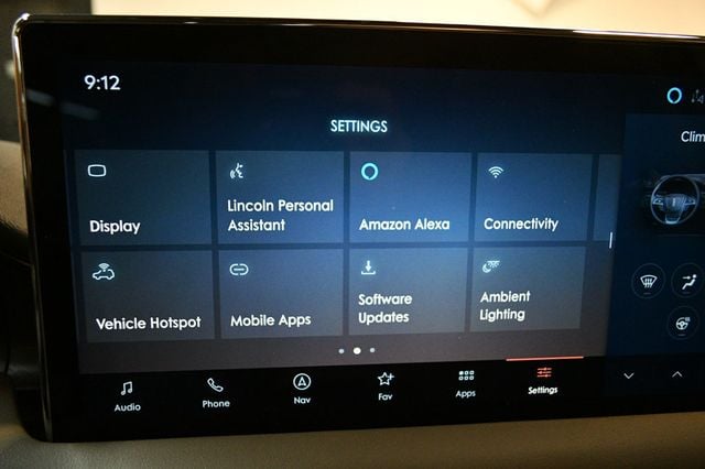 2021 Lincoln Nautilus Reserve AWD - 22986922 - 57