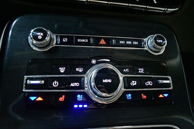 2021 Lincoln Nautilus Reserve AWD - 22986922 - 61