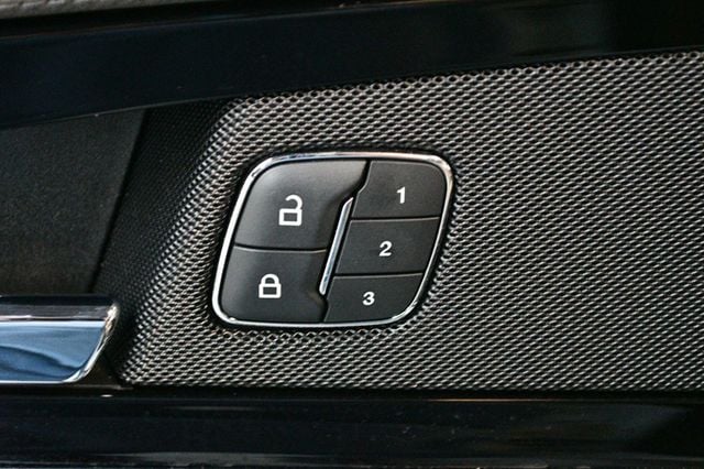 2021 Lincoln Nautilus Reserve AWD - 22986922 - 66