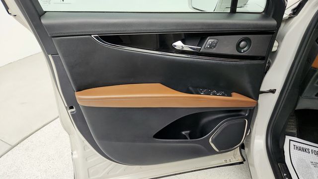 2021 Lincoln Nautilus Reserve AWD - 22946016 - 10