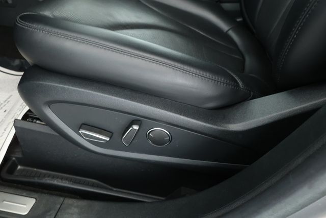 2021 Lincoln Nautilus Reserve AWD w/ 20'' Premium Painted Bright Machined Alum Wheels - 22925456 - 9