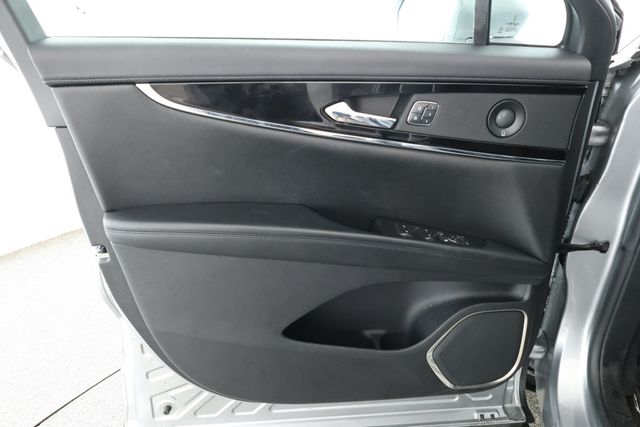 2021 Lincoln Nautilus Reserve AWD w/ 20'' Premium Painted Bright Machined Alum Wheels - 22925456 - 8