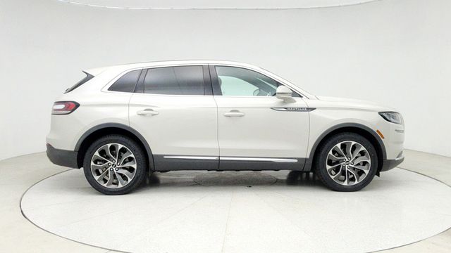 2021 Lincoln Nautilus Reserve AWD with 20'' Premium Aluminum Wheels - 22946016 - 3