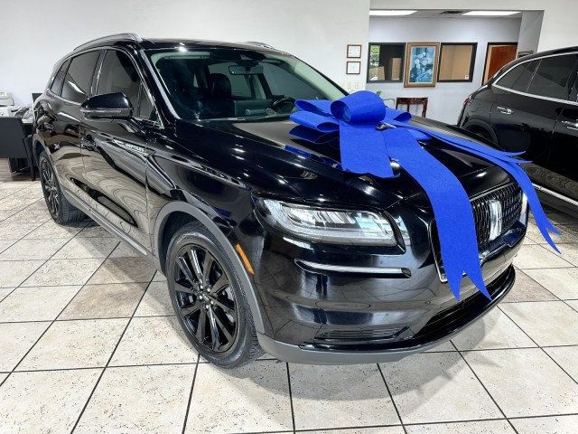 2021 Lincoln Nautilus Reserve photo 2