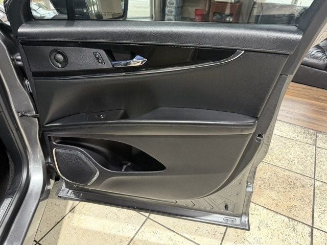 2021 Lincoln Nautilus Reserve FWD - 22902691 - 32