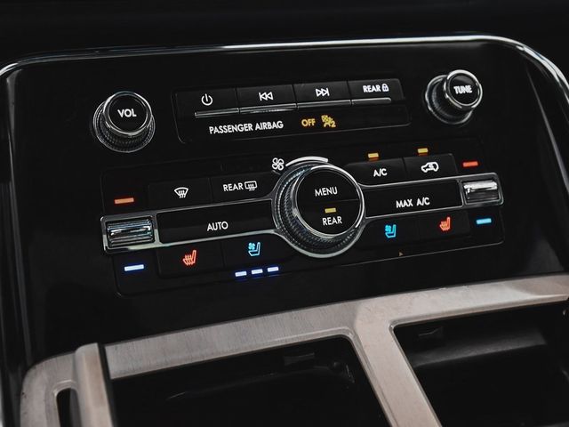 2021 Lincoln Navigator Black Label - 22834476 - 21