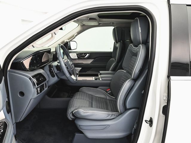 2021 Lincoln Navigator Black Label - 22834476 - 26