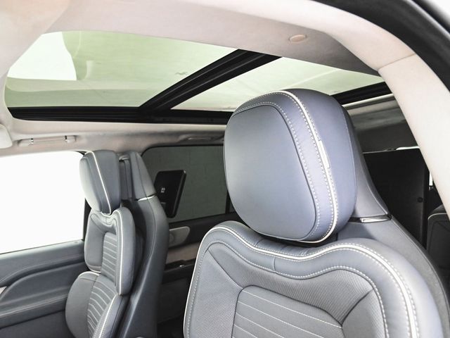 2021 Lincoln Navigator Black Label - 22834476 - 27