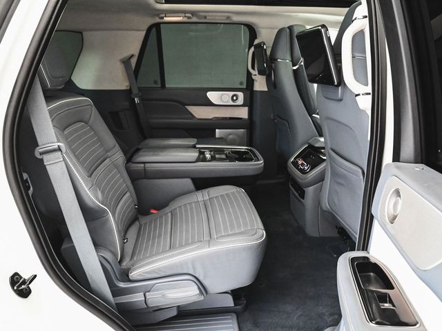 2021 Lincoln Navigator Black Label - 22834476 - 31