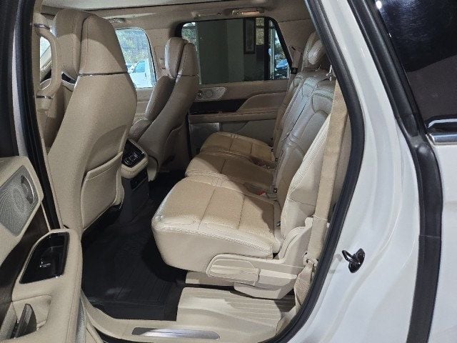 2021 Lincoln Navigator L Reserve 4x4 - 22951753 - 16