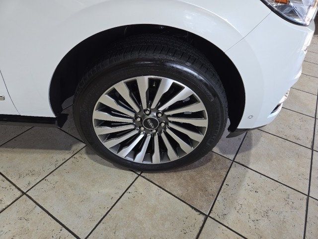 2021 Lincoln Navigator L Reserve 4x4 - 22951753 - 25