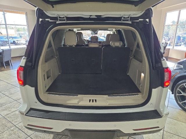 2021 Lincoln Navigator L Reserve 4x4 - 22951753 - 6