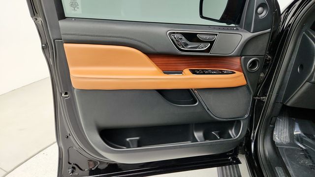 2021 Lincoln Navigator L Reserve 4x4 - 22945917 - 10