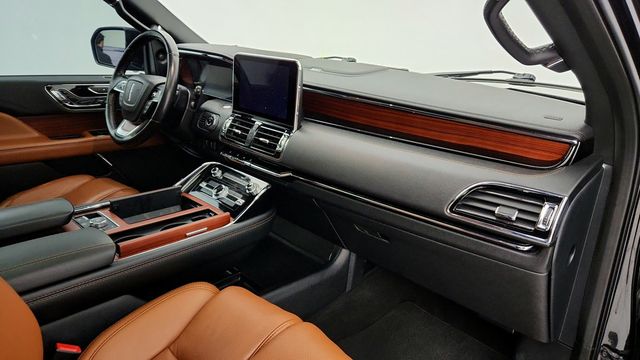 2021 Lincoln Navigator L Reserve 4x4 - 22945917 - 24